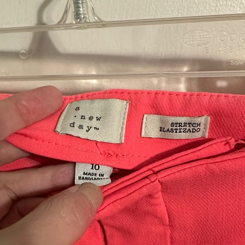 A New Day hot Pink Shorts women’s size 10 - Picture 4 of 5